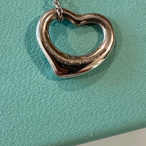 Tiffany & Co. Sterling Elsa Peretti Small Open Heart Necklace 16". - Picture 8 of 8